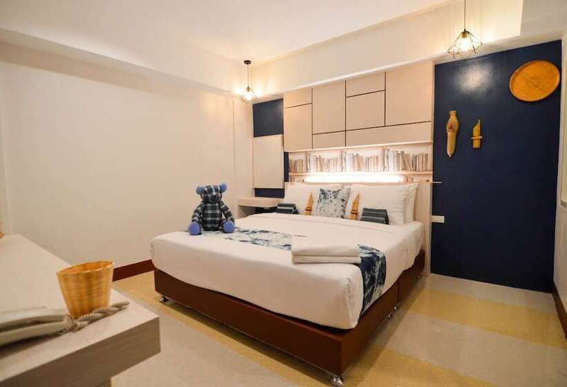 デラックスルーム, Ud Capital