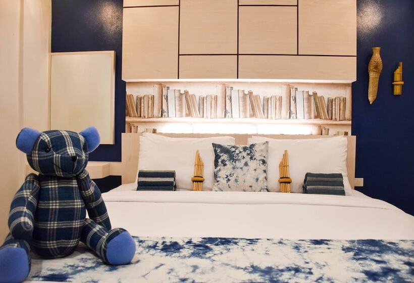 デラックスルーム, Ud Capital