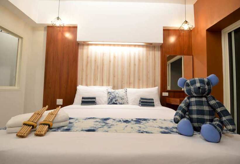 バルコニー付きデラックスルーム, Ud Capital