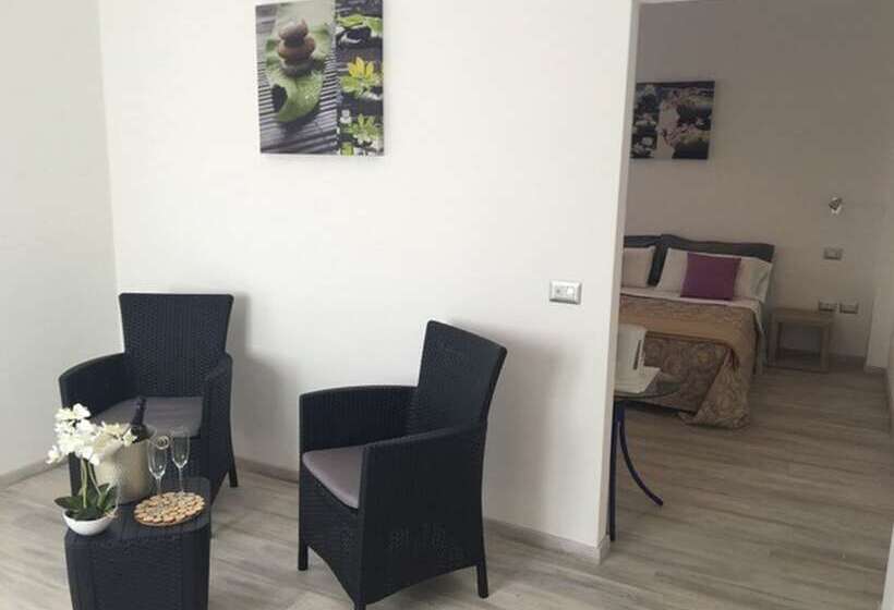 جناح عائلي, Villa Ester