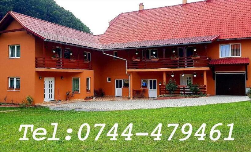 اتاق استاندارد, Korondi Pisztrangos