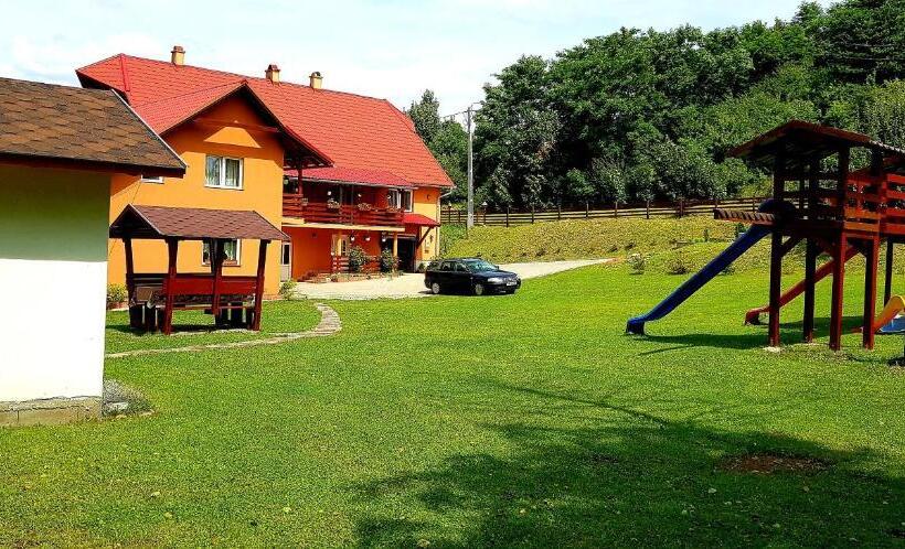 اتاق استاندارد, Korondi Pisztrangos