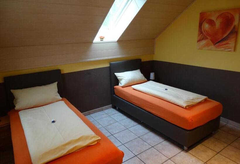 Номер Стандарт, Pension Wolkenstein