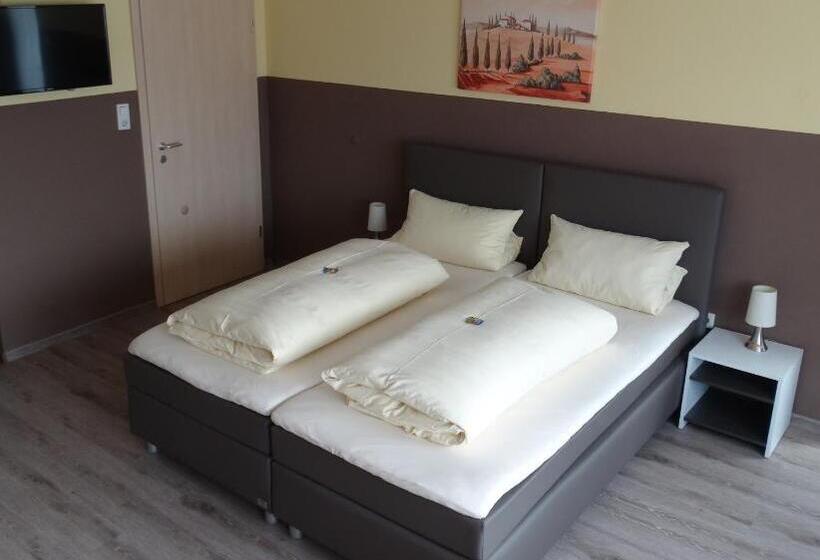 Семейный Номер, Pension Wolkenstein