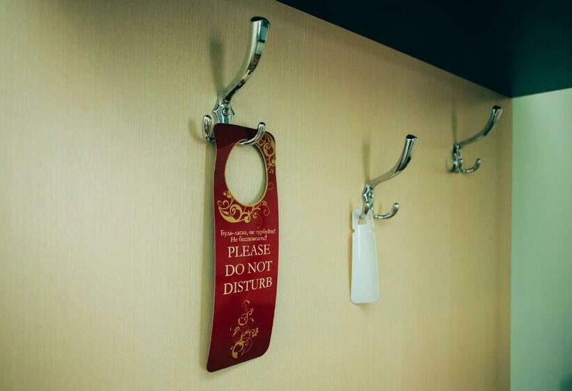 标准单人间, Blagodat