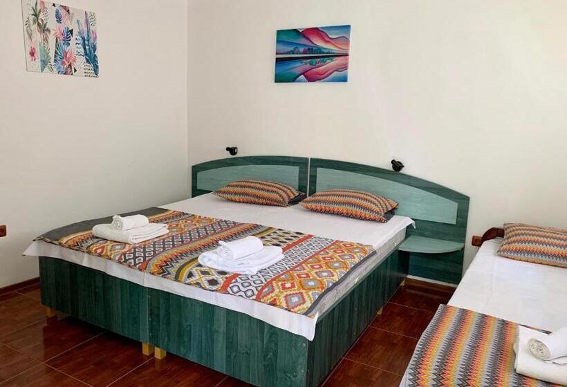 חדר סטנדרט לשלושה, Casa Palaghia