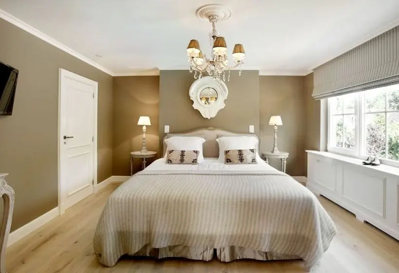 バルコニー付きデラックスルーム, Villa Reynaert