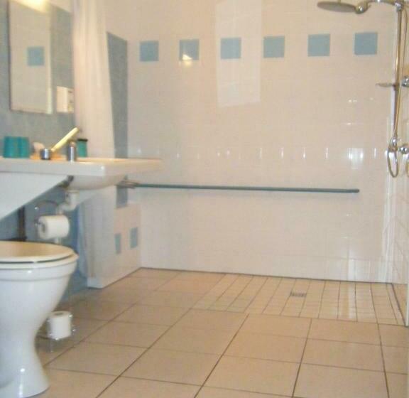 四人标准间, Relais Motel De Maisonnay
