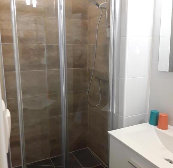 חדר משפחתי, Relais Motel De Maisonnay