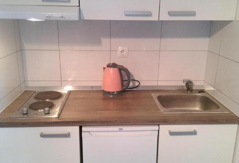 إستوديو قياسى مطل على البحر, Guest House Marija