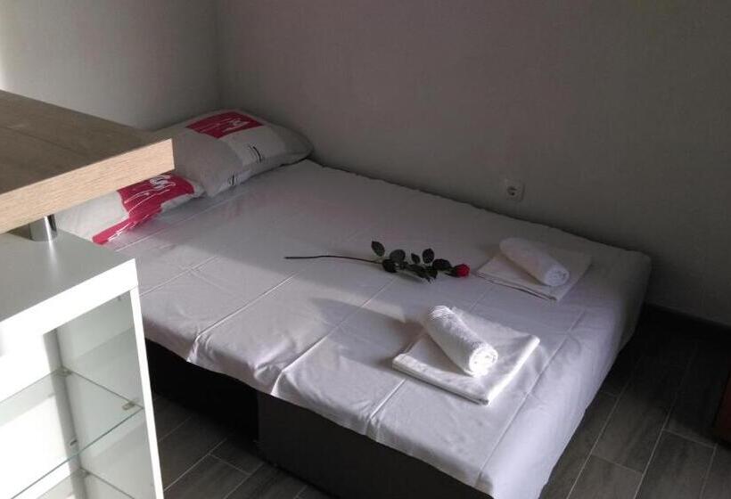 شقة غرفة واحدة مطلة على البحر, Guest House Marija