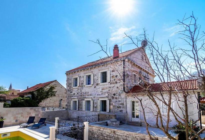 غرفة كومفورت مطلة علي البحر, Rooms Miron