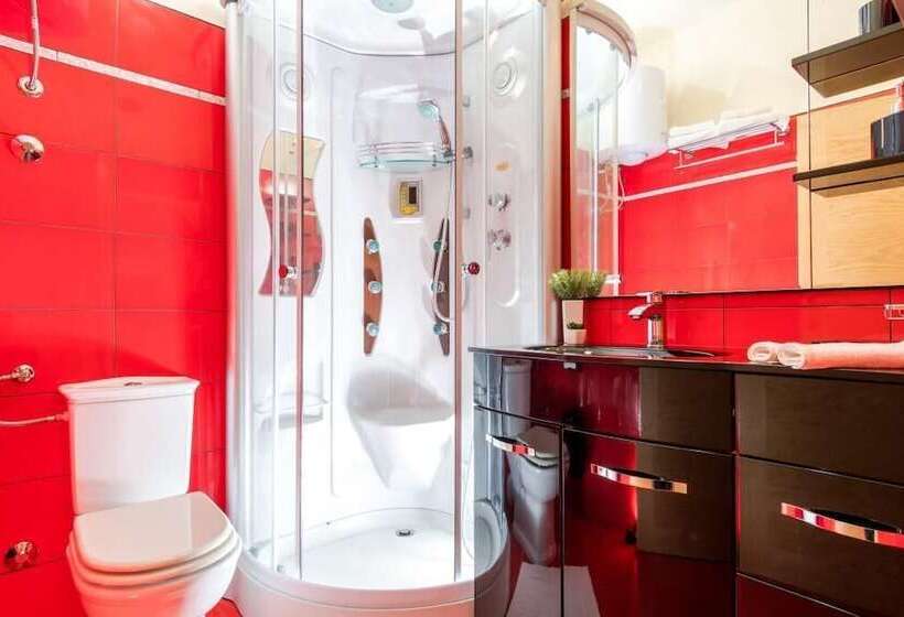 غرفة ديلوكس مطلّة علي البحر, Rooms Miron