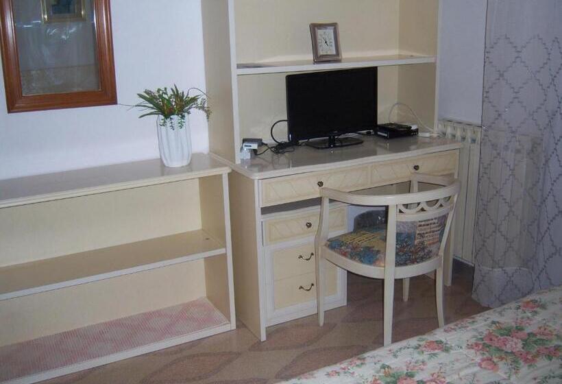 バルコニー付きジュニアスイート, Affittacamere Mariada