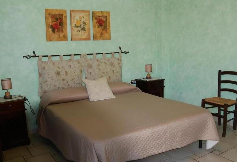 חדר סטנדרט לשלושה, B&b Del Viale