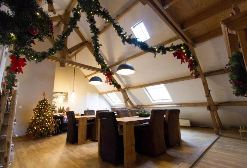 침실 4개 주택, Logies Angelbeeck