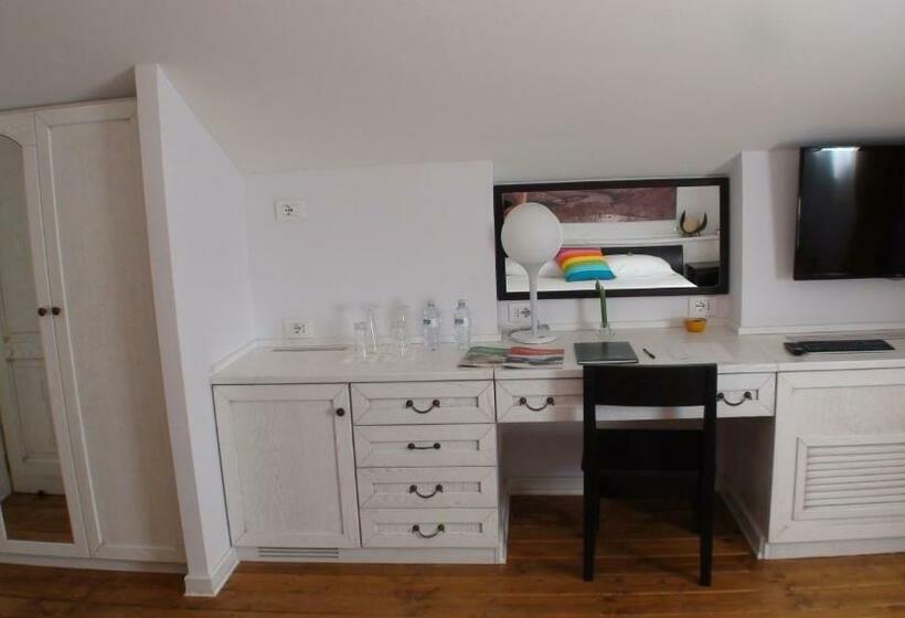 标准间, Locanda Colle Cerqueto