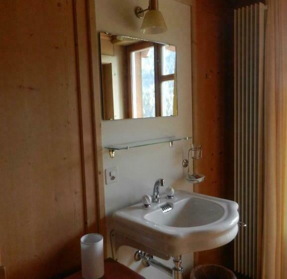 스탠다드 싱글 룸 공동욕실, Restaurant Capricorns