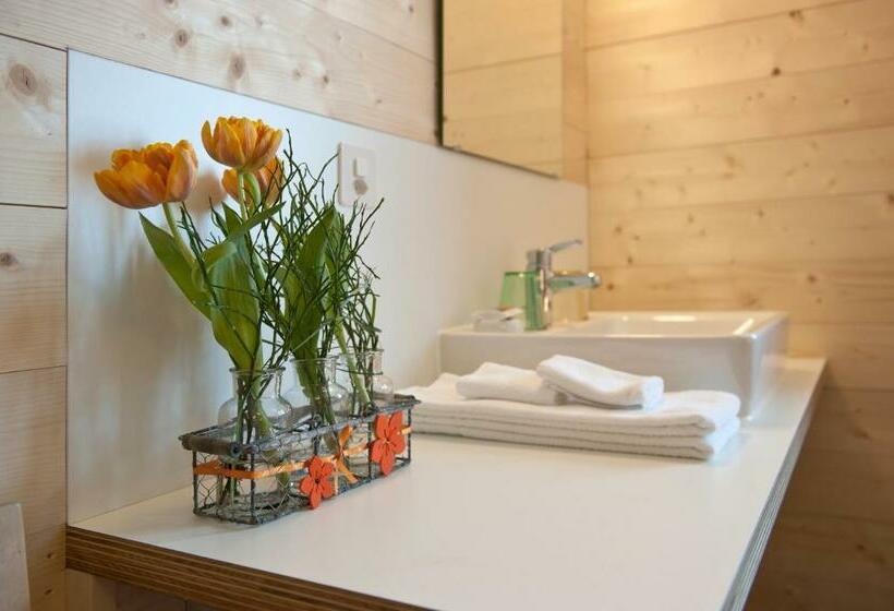 标准间, Restaurant Capricorns