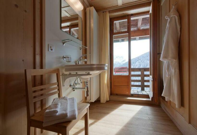 스탠다드 싱글 룸 공동욕실, Restaurant Capricorns