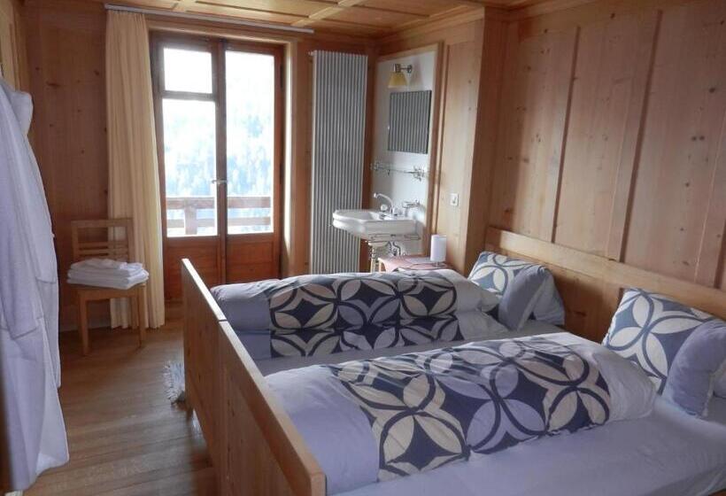 带共用浴室的标准房间, Restaurant Capricorns