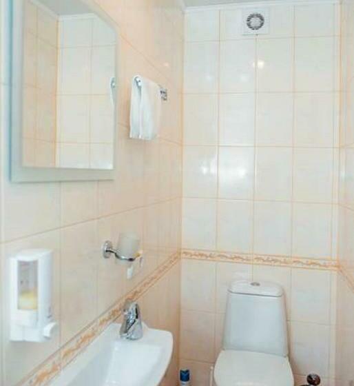 اتاق استاندارد یک نفره, Vivat Provincia