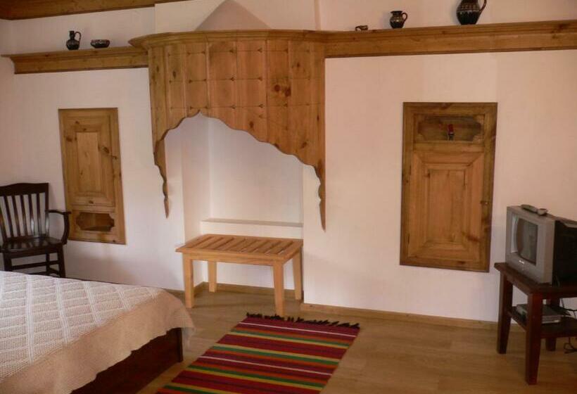 חדר סטנדרט, Complex Kosovo Houses