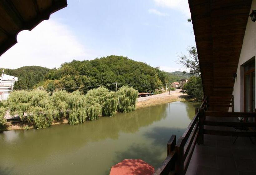 1ベッドルームアパートメント, Guest House Lacul Linistit