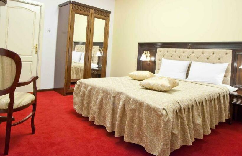 스위트, Pensiunea Crystal Ii