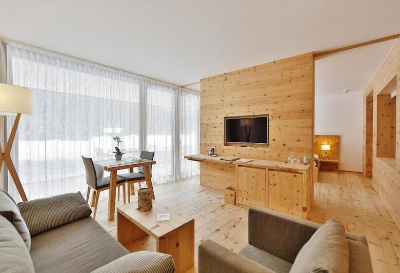 סוויטה, Relais & Châteaux In Lain Hotel Cadonau