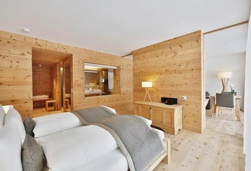 スイート, Relais & Châteaux In Lain Hotel Cadonau