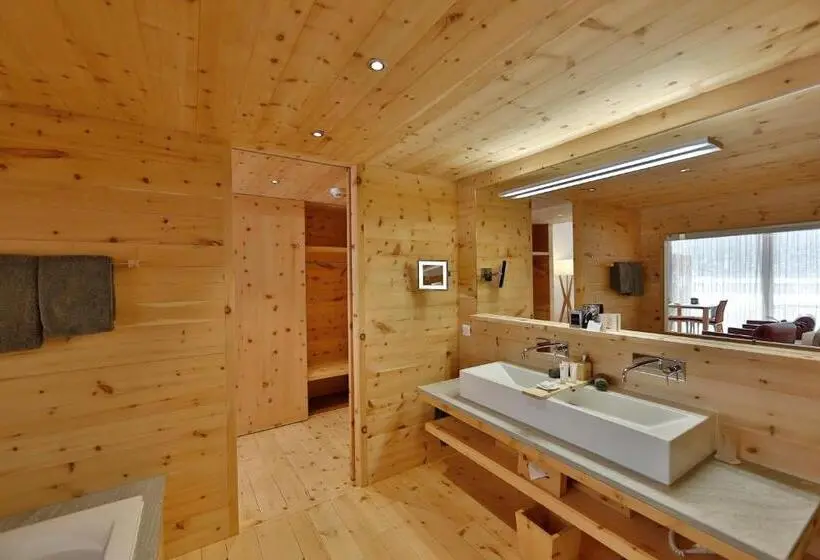 スイート, Relais & Châteaux In Lain Hotel Cadonau