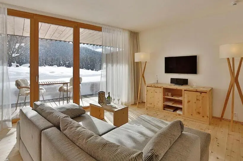 スイート, Relais & Châteaux In Lain Hotel Cadonau