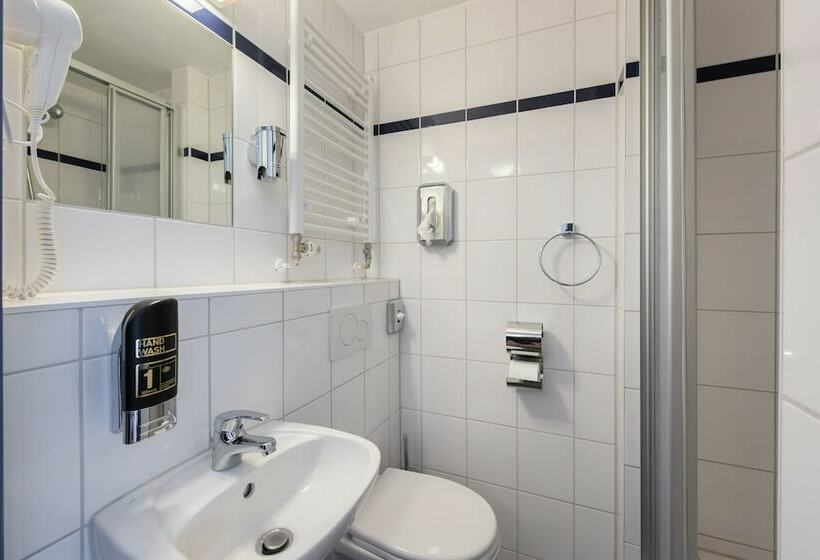 اتاق استاندارد یک نفره, a&o Berlin Mitte