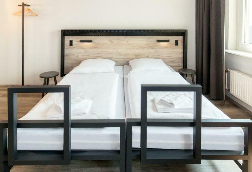 اتاق استاندارد, a&o Berlin Mitte