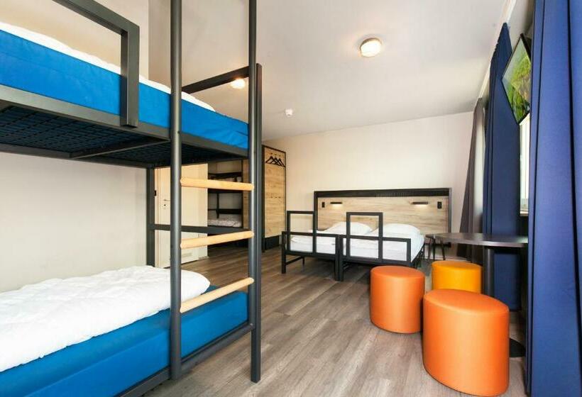 اتاق خانوادگی, a&o Berlin Mitte