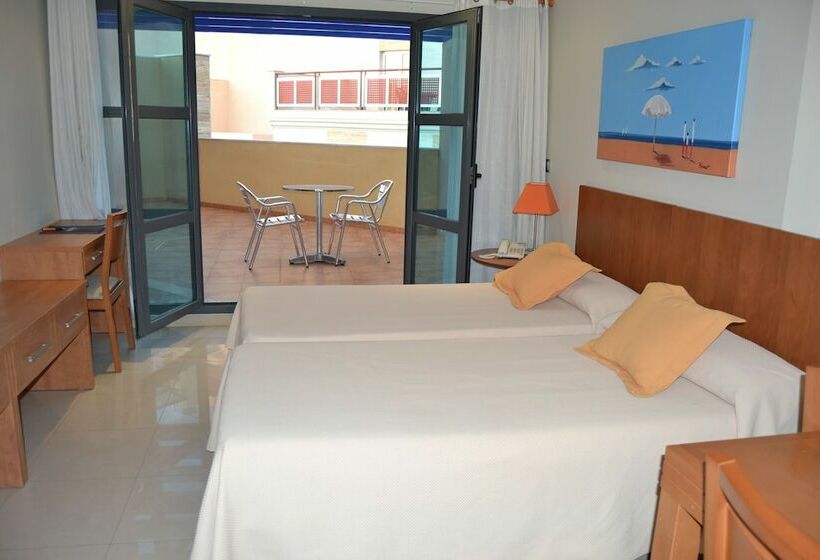 带露台的标准工作室, Aparthotel Bahía