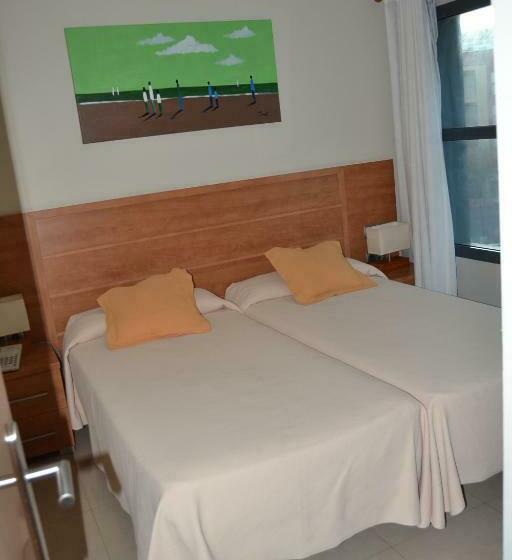 带1个卧室的带阳台的公寓, Aparthotel Bahía