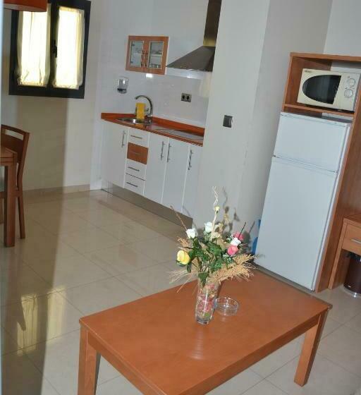 带1个卧室的带阳台的公寓, Aparthotel Bahía