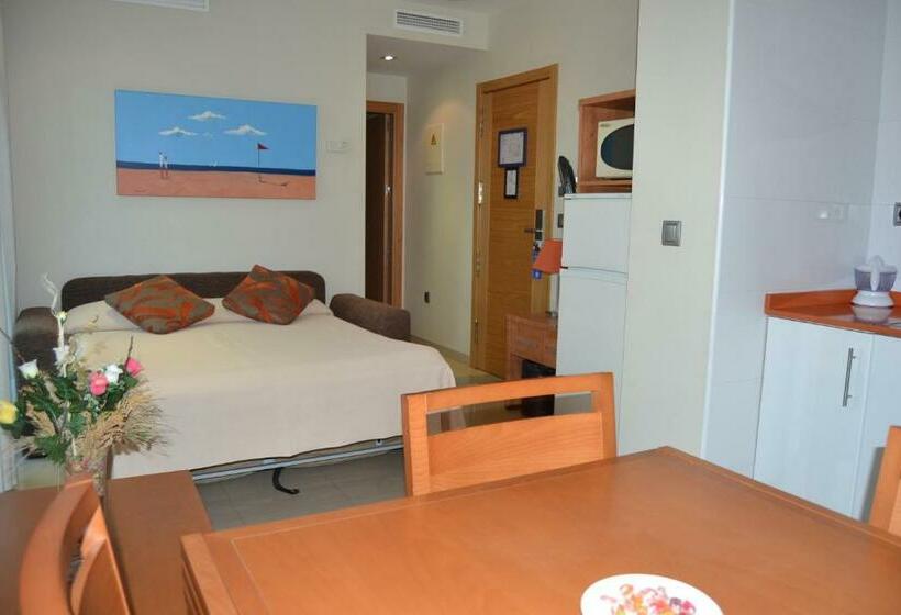 带1个卧室的带阳台的公寓, Aparthotel Bahía