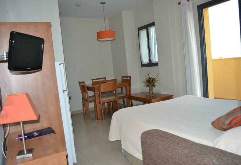 带1个卧室的带阳台的公寓, Aparthotel Bahía