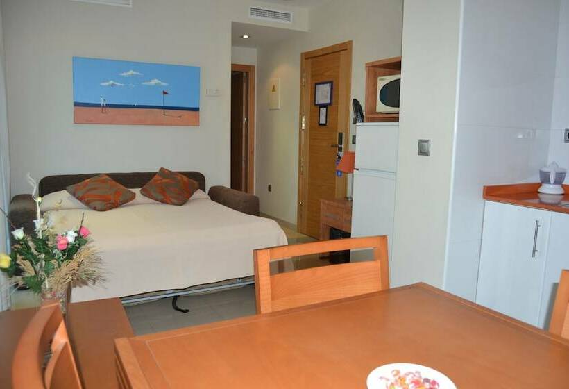 带1个卧室的带阳台的公寓, Aparthotel Bahía