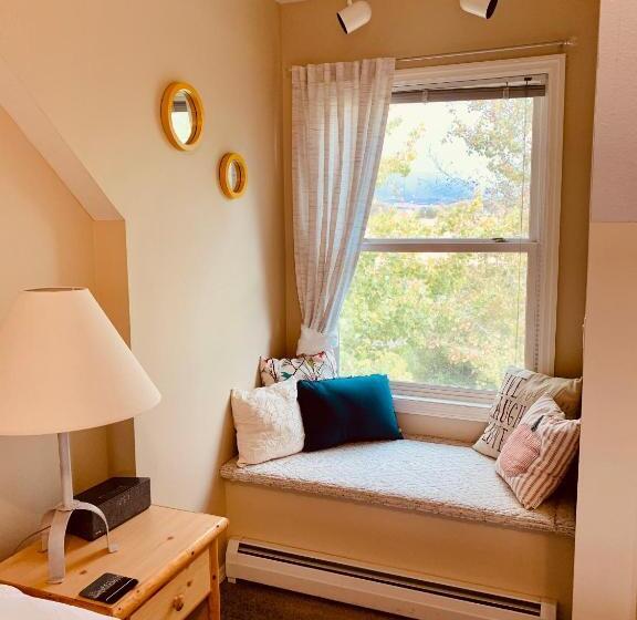 سوییت, Fox Hollow Inn