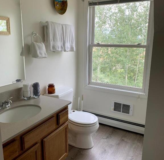 سوییت, Fox Hollow Inn