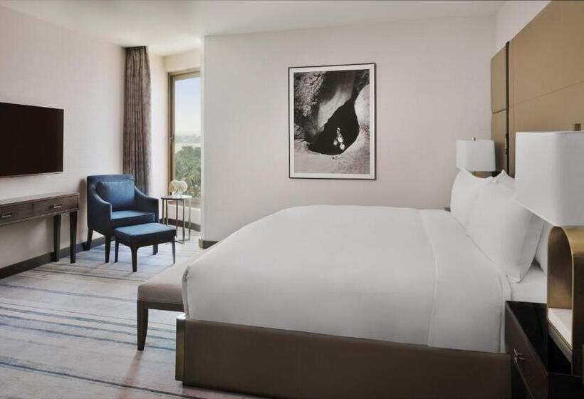 سوئیت جونیور با تخت بزرگ, Al Ahsa Intercontinental, An Ihg