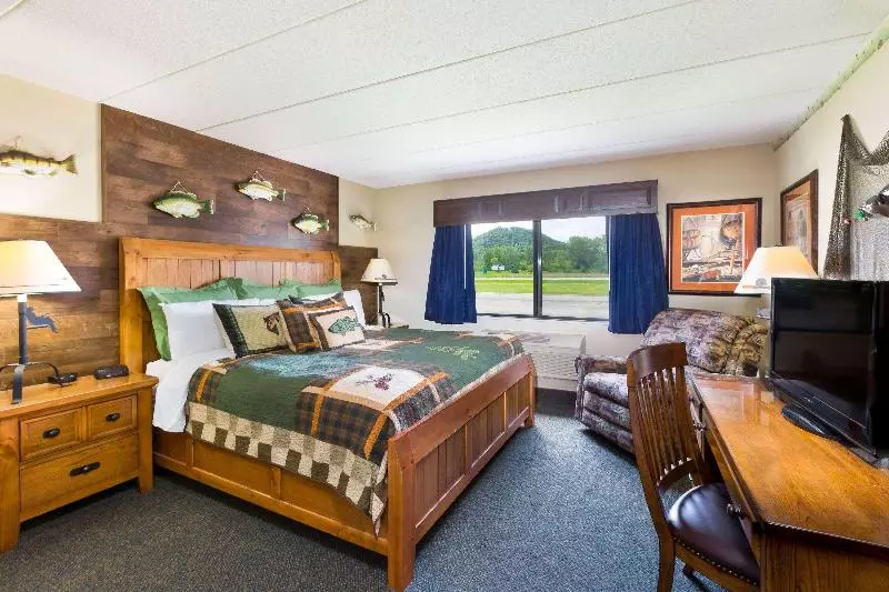 Sviitti King-vuode, Americinn By Wyndham Wabasha