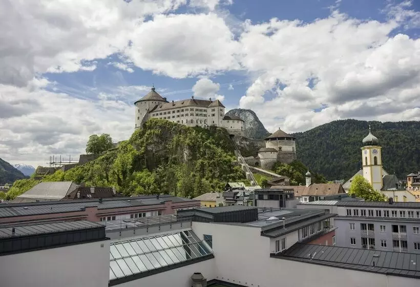 スタンダードルーム, Andreas Hofer