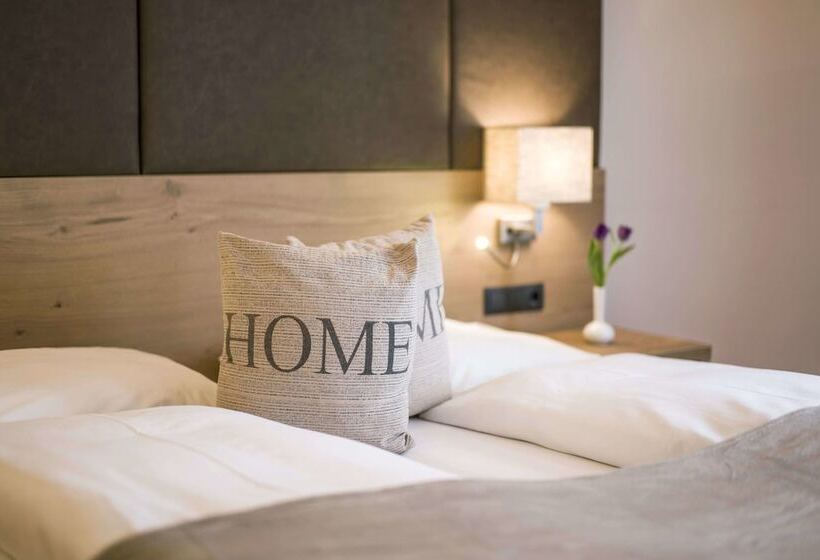 Номер Стандарт, Andreas Hofer