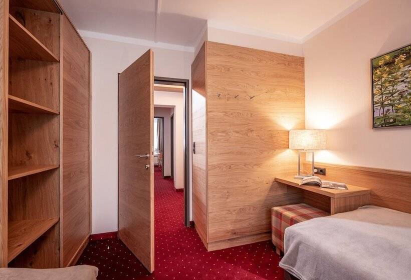 Номер Стандарт Индивидуальный, Andreas Hofer