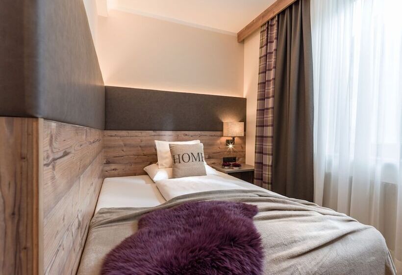 Номер Стандарт Индивидуальный, Andreas Hofer